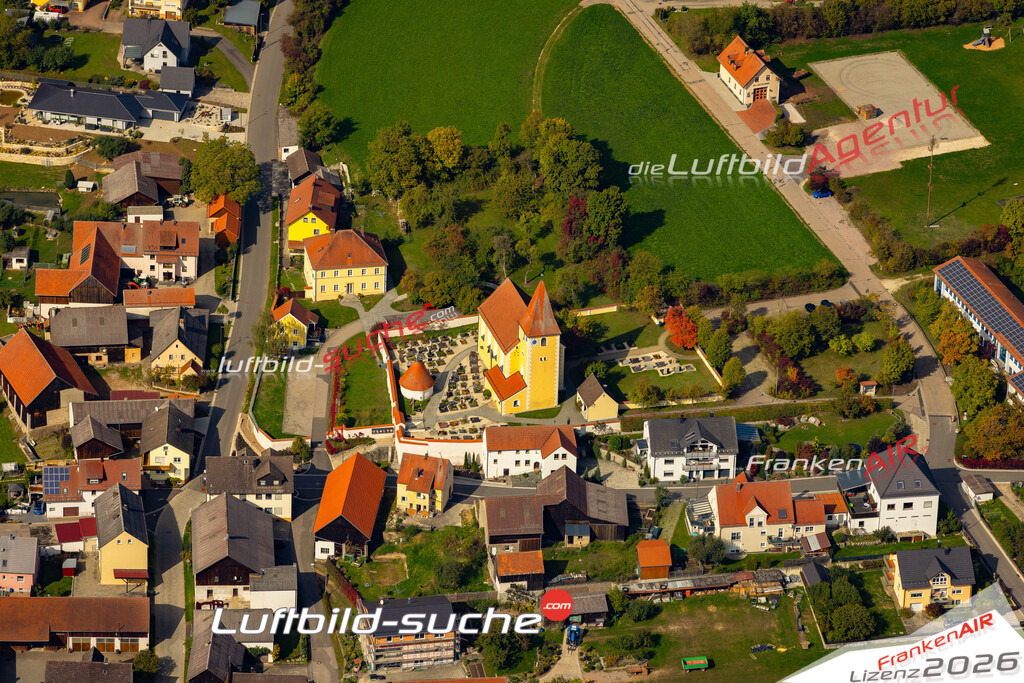 Die Luftaufnahme Rottendorf - Schmidgaden wurde 2022 vom Flugzeug aus (keine Drohne) erstellt. Hohe Auflösung -für große Poster und Wandbilder geeignet - Garantiert!