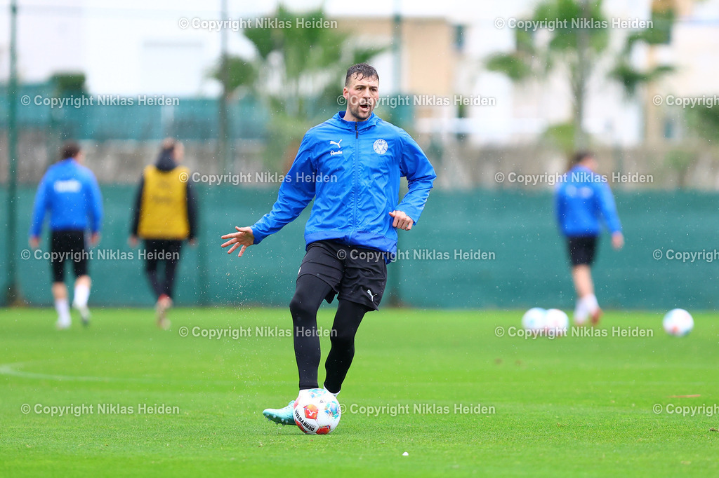 NH_HolsteinKiel_Trainingslager2026Algorfa_05012026 | #28 Jonas Meffert (Holstein Kiel)Fußball I Herren I 2. Bundesliga I Saison 2025-2026 I Trainingslager I Holstein Kiel I 05.01.2026 I Algorfa, Spanien