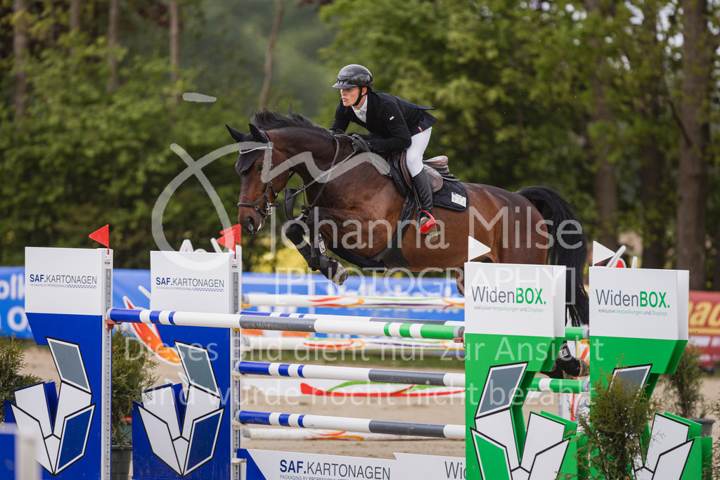 250504_SpengeW_Stil-S-503 | Deine schönsten Turniermomente als professionelle Fotos! Entdecke hochwertige Pferdesport-Fotografie im Online-Shop. Jetzt Fotos finden & bestellen!