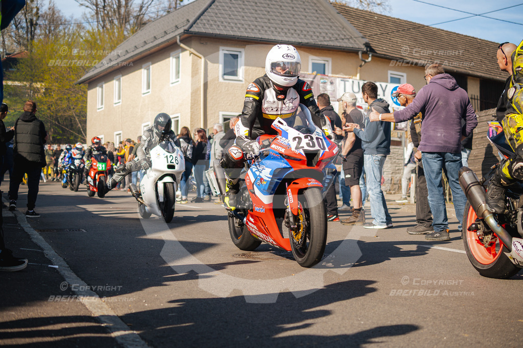 1391 - Bergrennen Landshaag2026 | BREITBILD Austria Webshop

Finde Fotos von: Breitbild, Breitbild Austria, Landshaag, Europeanbikers, KTM, BMW, Bergrennen, Bikeporn, Carporn, Bikes, Cars, Fotografie, Oberösterreich, Österreich, Berufsfotograf, Motorradteile Ganster, Julbach, Pannoniari - Realisiert mit Pictrs.com