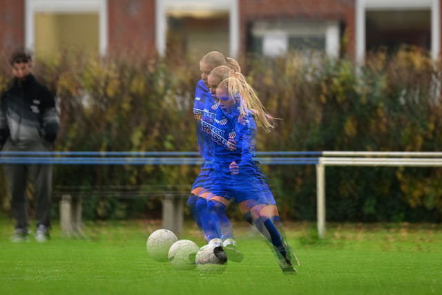 Fußball I Juniorinnen I Saison 2025-2026 I Niedersachsenpokal I Viertelfinale I JFV A-O-B-H-H - FC Rosengarten I 33473 | Der Sportfotograf. - Realisiert mit Pictrs.com