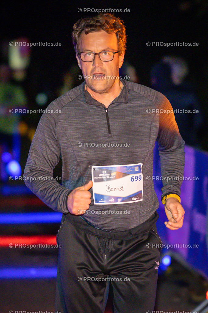 Computacenter Martinslauf Sindorf 2022 in Kerpen-Sindorf, 10.11.2022 | Impressionen vom Computacenter Martinslauf Sindorf 2022 am 10.11.2022 in Kerpen-Sindorf (Nordrhein-Westfalen).