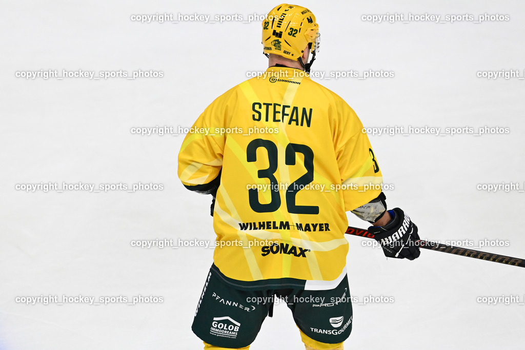 ATSE Graz vs. EHC Lustenau | #32 Stefan Daniel EHC Lustenau, ATSE Graz vs. EHC Lustenau, ATSE Graz vs. EHC Lustenau am 14.02.2026 in Graz (Merkur Eishalle ), Austria, (Photo by Bernd Stefan)