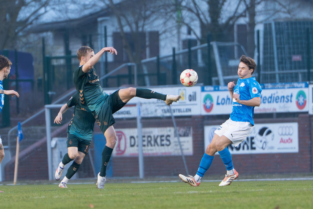 Fußball I Herren I Saison 2025-2026 I Regionalliga Nord I 25. Spieltag I TuS Blau-Weiß Lohne - Werder Bremen II I 5897 | jns.sportfotos - Realisiert mit Pictrs.com
