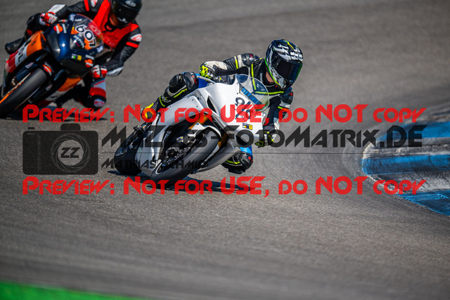 MaZZes_FotoMatrix_240520_6007705_4212 | GELB