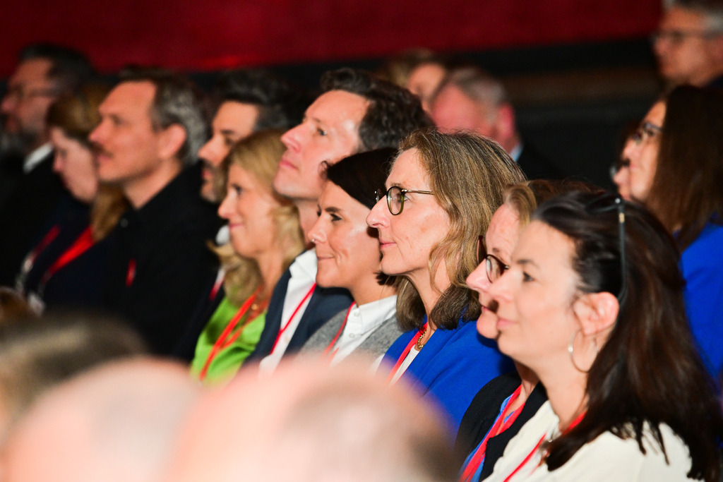 0122Media_V_Award_2025_Foto_Stefan_Wernz | Fotograf Köln - Realisiert mit Pictrs.com