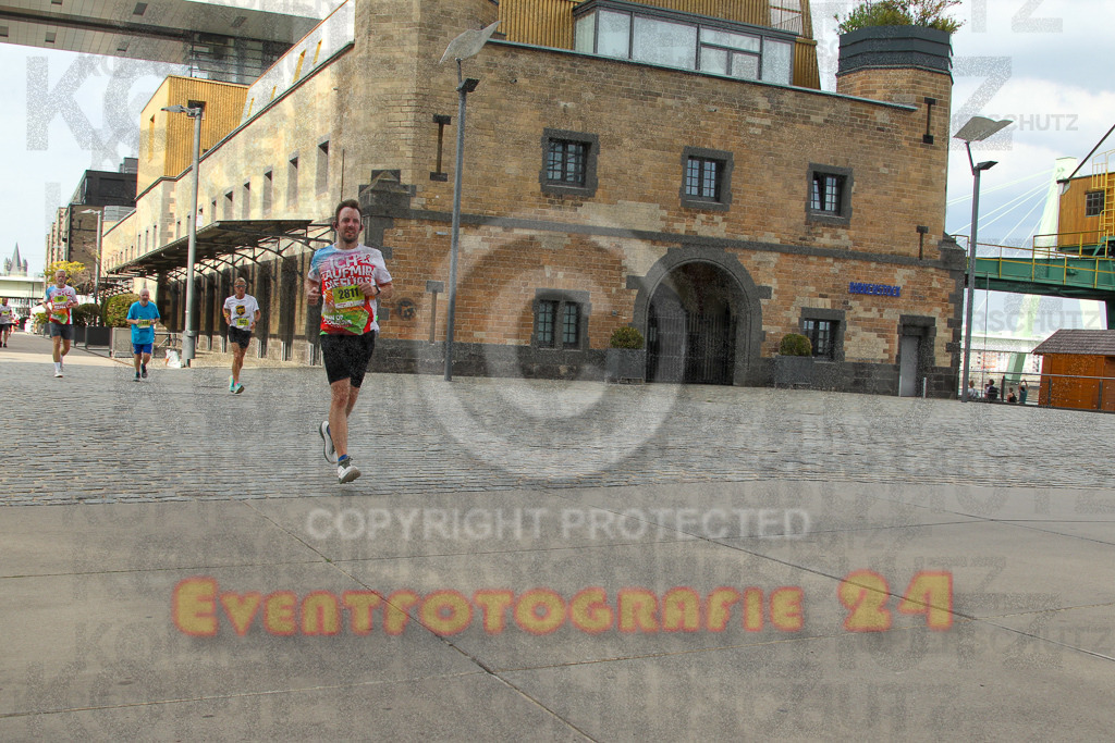 250920_1526_EV4_8822 | Sportfotografie im Rhein-Sieg Kreis, Köln, Bonn, NRW, Rheinland Pfalz, Hessen, etc. Unser Tätigkeitsfeld umfasst den Laufsport vom Volkslauf über den Marathon, Duathlon, Triathon bis zum Ultralauf wie Kölnpfad Ultra oder Schindertrail.