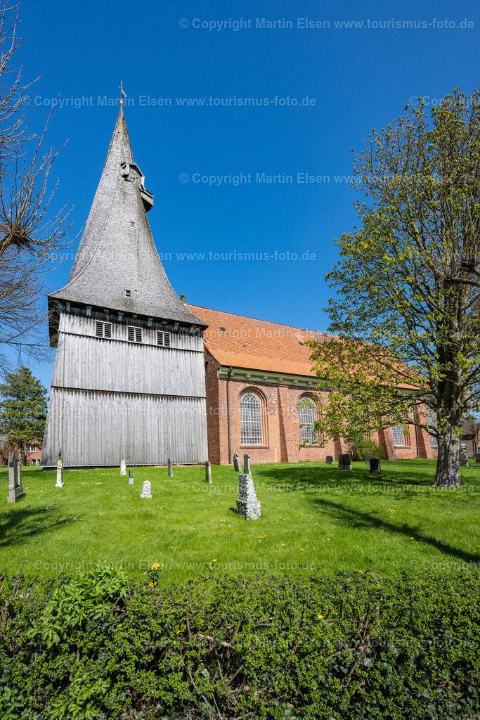Estebrügge Kirche_ELS_0096230423 | Fotos aus den Touristenorten aus Norddeutschland. - Realisiert mit Pictrs.com