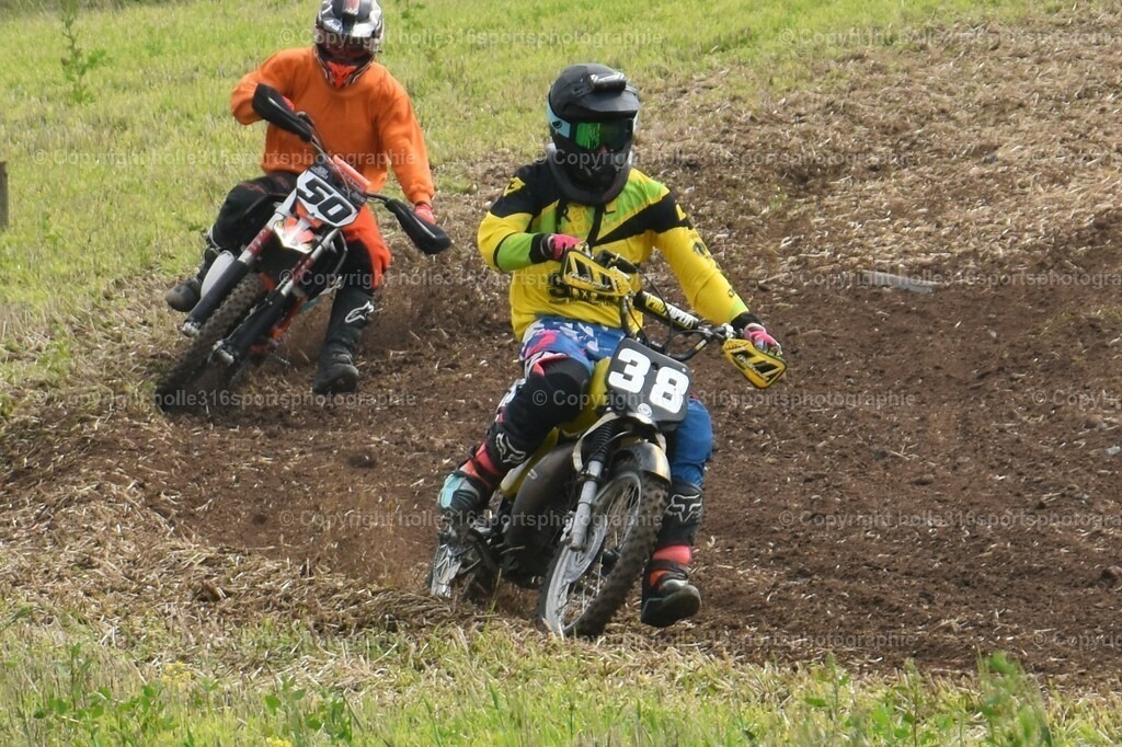 DSC_0264 (2) | Sportfotografie , Motorsport, Motoross, Reitsport, Mointainbike, Enduro,
Landschaft , Outdoor, Eventfotografie, Landschaft, Bilder online bestellen - Realisiert mit Pictrs.com