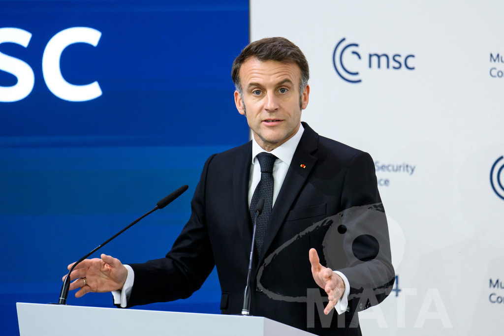 _DWA6971 | MATA IndoCon - Realisiert mit Pictrs.com