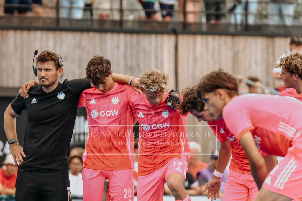 EM_MU18_F_GER-FRA_Lille_bearbeitet (290 von 433) | lanaschraderfotografie - Realisiert mit Pictrs.com