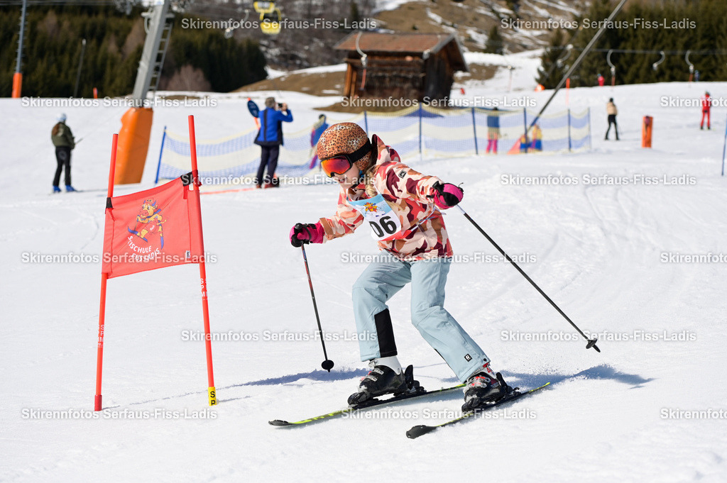 SRF_27.02.2026_868 | Skirennfotos,Serfaus,Fiss,Ladis,Kinderskirennen,Winter,Tirol,Oberland,skirace,SFL,feelfree,weil wir's genießen,ski,Ski,skifahren,Sonnenplateau, - Realisiert mit Pictrs.com