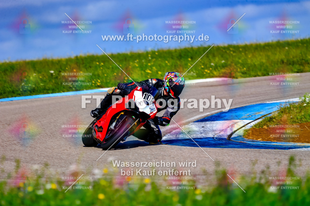 _OUR5372 | Hier findet Ihr Bilder von Touristenfahrten auf der Nürburgring Nordschleife oder von anderen Veranstaltungen die ich besucht habe. Viel Spass beim Durch Schauen 