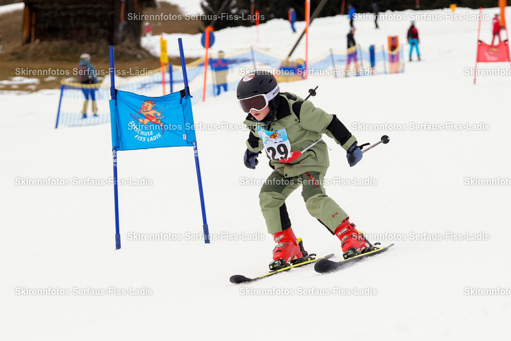 SRF_02.01.2026_0709 | Skirennfotos,Serfaus,Fiss,Ladis,Kinderskirennen,Winter,Tirol,Oberland,skirace,SFL,feelfree,weil wir's genießen,ski,Ski,skifahren,Sonnenplateau, - Realisiert mit Pictrs.com