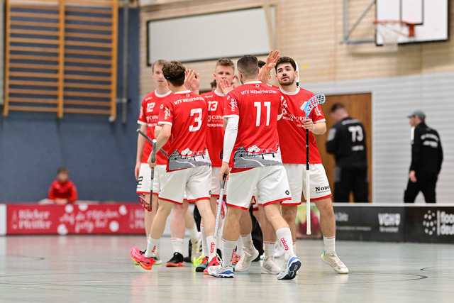 Floorball I Herren I Saison 2024-2025 I 2. FBL Herren Nord-West I 12. Spieltag I MTV Mittelnkirchen - SSF Dragons Bonn II I 037811 | Der Sportfotograf. - Realisiert mit Pictrs.com