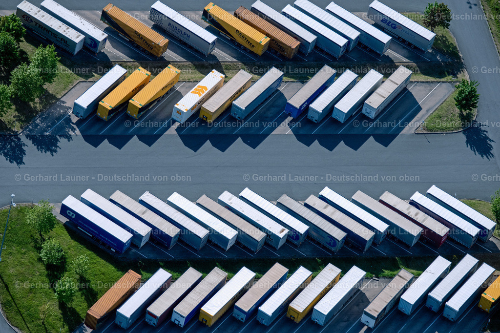 4025746 | ERFURT 06.05.2020 Gebäudekomplex und Logistikzentrum auf dem Gelände des Landesverband Thüringen des Verkehrsgewerbes (LTV) e.V. in Erfurt im Bundesland Thüringen. // Building complex and distribution center on the site of the Landesverband Thueringen des Verkehrsgewerbes (LTV) e.V. in Erfurt in the state Thuringia. Foto: Gerhard Launer