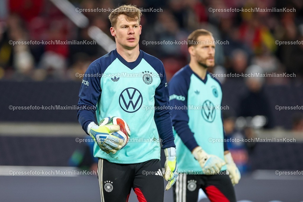 DFB30032600023 | 30.03.2026, Fußball, Länderspiel, Deutschland - Ghana, MHP-Arena (Stuttgart), Saison 2025 2026: Torwart Alexander Nübel (GER #12) neben Torwart Oliver Baumann (GER #01)  DFB regulations prohibit any use of photographs as image sequences and or quasi-video.