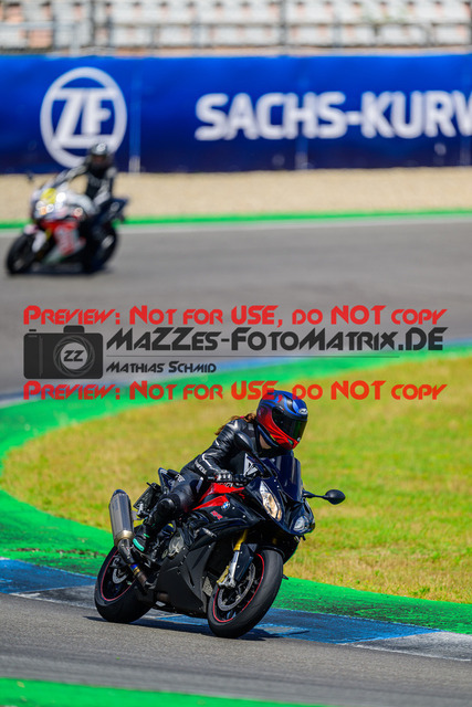 MaZZes_FotoMatrix_240615_6007705_3506 | INST