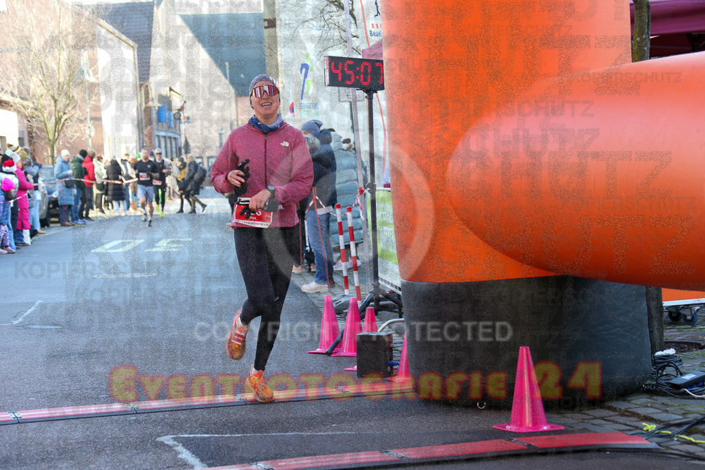 241201_1221_EX1_1815 | Sportfotografie im Rhein-Sieg Kreis, Köln, Bonn, NRW, Rheinland Pfalz, Hessen, etc. Unser Tätigkeitsfeld umfasst den Laufsport vom Volkslauf über den Marathon, Duathlon, Triathon bis zum Ultralauf wie Kölnpfad Ultra oder Schindertrail.