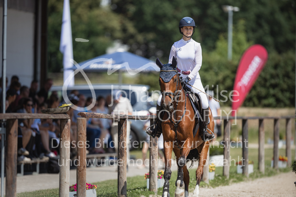 230625_PfSpTa_A1-Stil-307 | Deine schönsten Turniermomente als professionelle Fotos! Entdecke hochwertige Pferdesport-Fotografie im Online-Shop. Jetzt Fotos finden & bestellen!