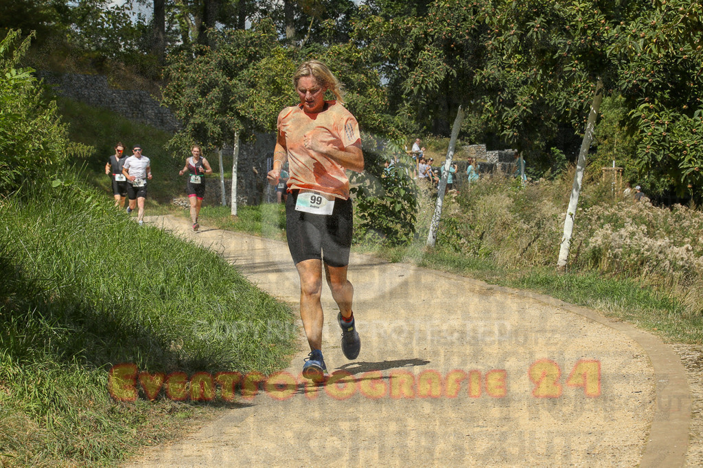 250824_1246_EX1_0441 | Sportfotografie im Rhein-Sieg Kreis, Köln, Bonn, NRW, Rheinland Pfalz, Hessen, etc. Unser Tätigkeitsfeld umfasst den Laufsport vom Volkslauf über den Marathon, Duathlon, Triathon bis zum Ultralauf wie Kölnpfad Ultra oder Schindertrail.