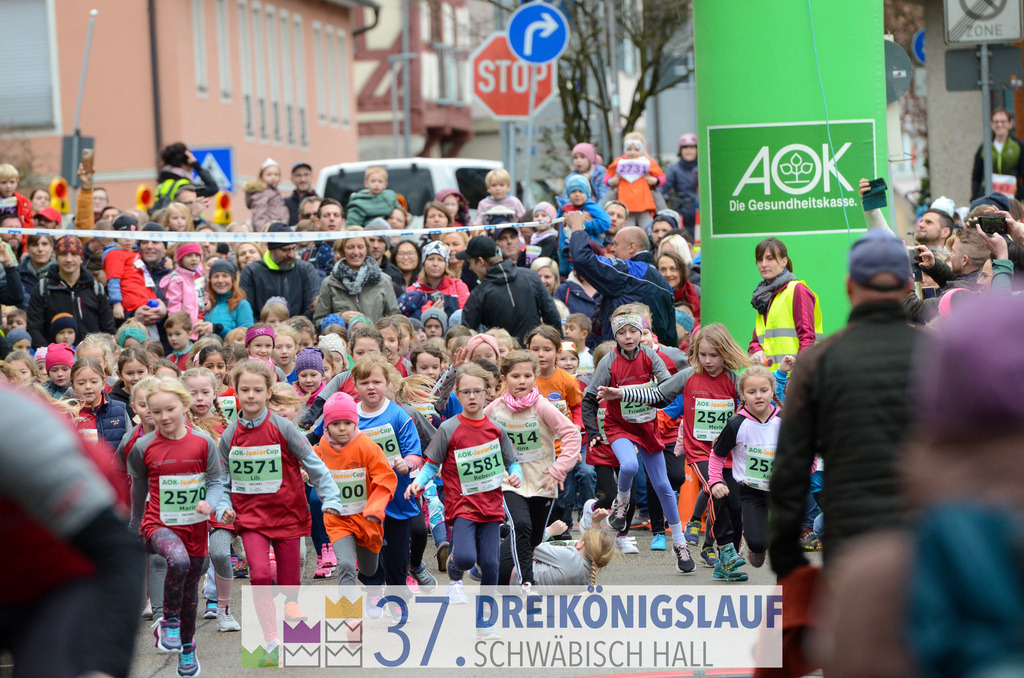 AOK JuniorCup 400m | 3Koenigslauf 2023 - Realisiert mit Pictrs.com
