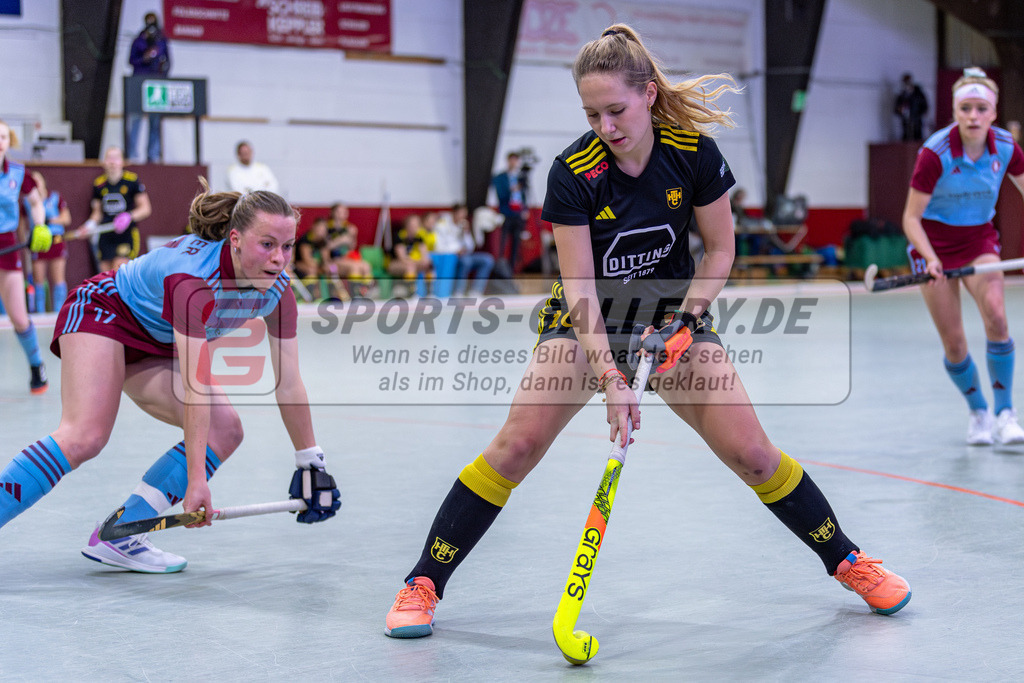 SM_2025-01-12_wD5_-49 | 1.Bundesliga Hallenhockey  (W) UHC - HTHC / 2:3 (2:1)