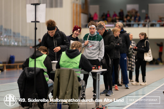 Süderelbe Halbmarathon 2025 I 09.11.2025 I Fotograf_DerSportfotograf.I 00039 | Der Sportfotograf. - Realisiert mit Pictrs.com