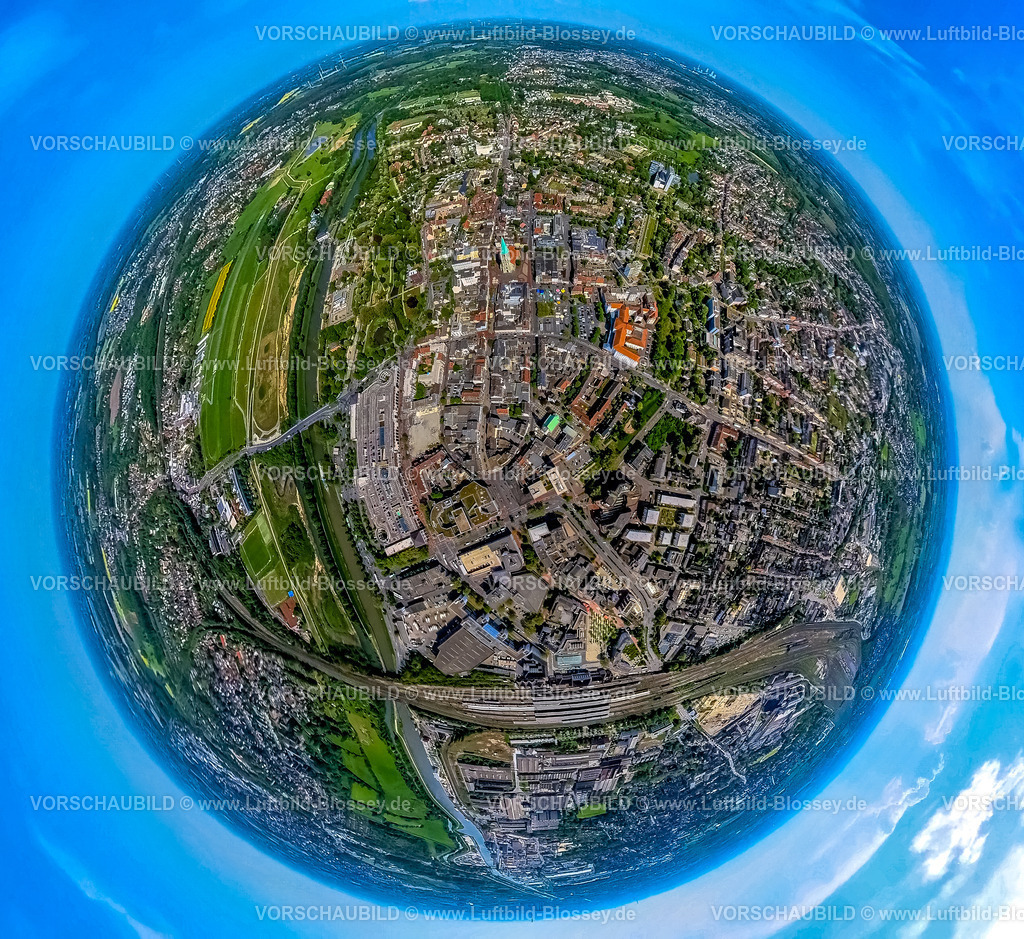 Hamm240590379Mitte_Weststrasse | Luftbild, Hauptbahnhof Hbf Hamm, City Innenstadtansicht mit Allee-Center, Erlebensraum Lippeaue, Fluss Lippe und Datteln-Hamm-Kanal, Erdkugel, Fisheye Aufnahme, Fischaugen Aufnahme, 360 Grad Aufnahme, tiny world, little planet, fisheye Bild, Mitte, Hamm, Ruhrgebiet, Nordrhein-Westfalen, Deutschland