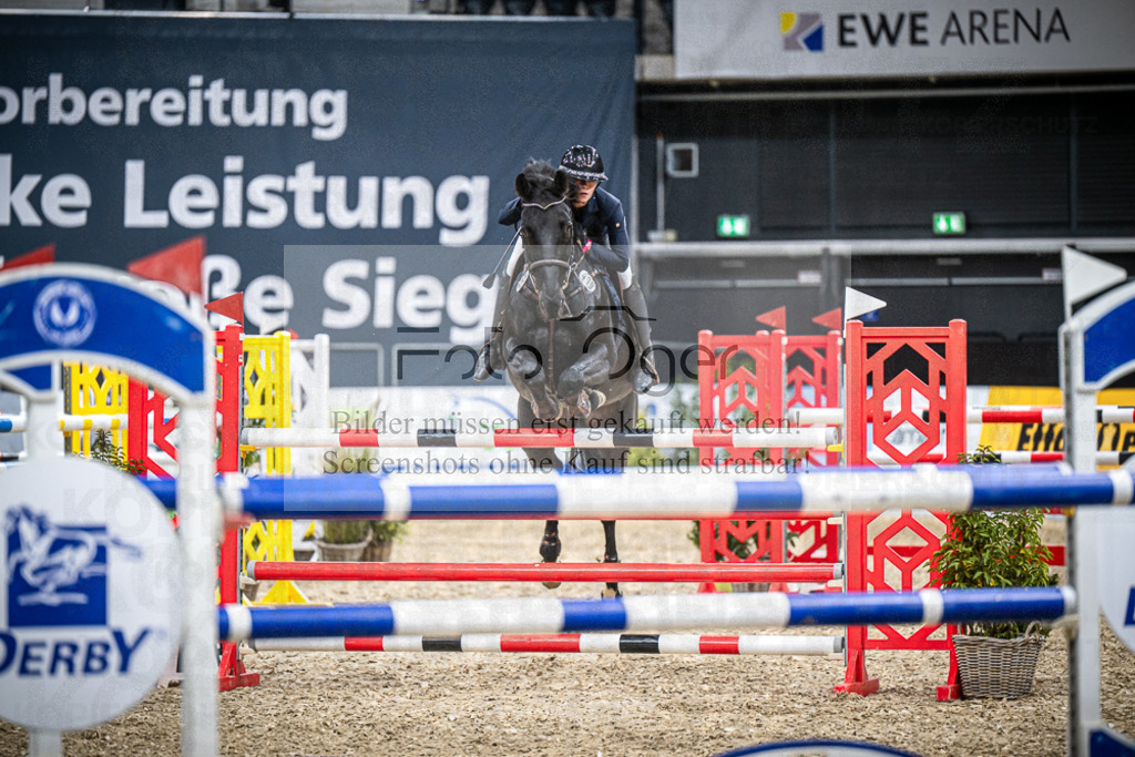 DOS_0528 | Entdecke hochwertige Reitturnierfotos von Foto Oger. Professionell, emotional und authentisch – jetzt Lieblingsmomente im Shop bestellen.Deutschlandweite Turnierfotografie. - Realisiert mit Pictrs.com