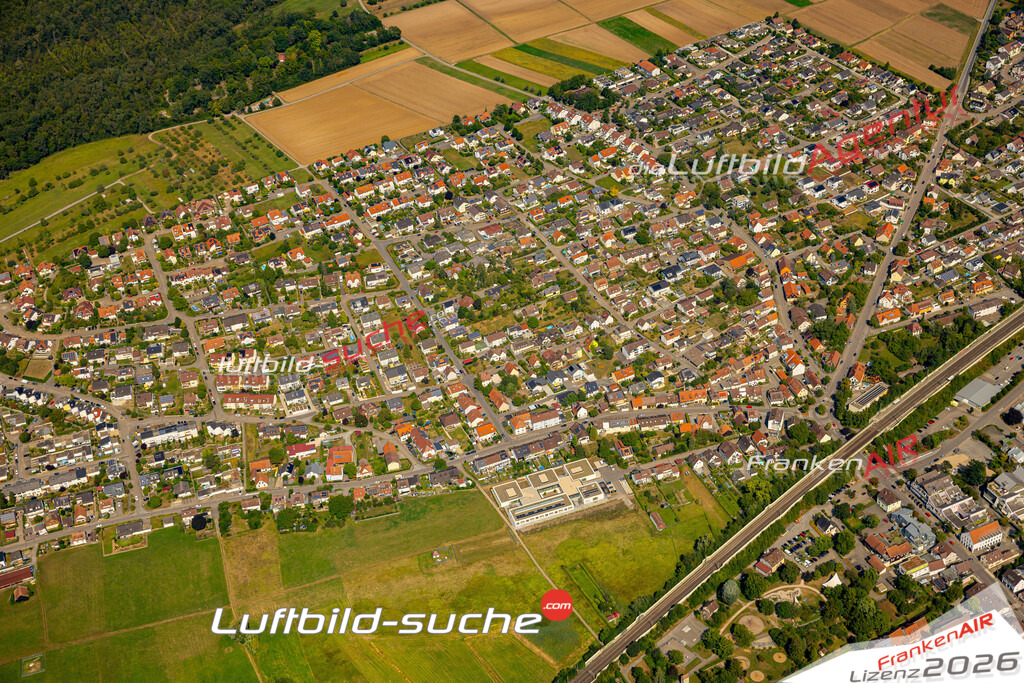 Das Luftbild zeigt :  Illingen - Die Luftaufnahme wurde 2024 vom UL-Flugzeug aus erstellt ( keine Drohne ) - Hochauflösende Luftaufnahme - Für grossformatige Ausdrucke geeignet. Die Geschenkidee !Mit Lizenz und Bildrechte bestellbar
