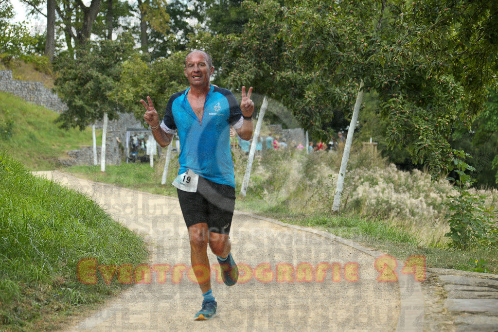 250824_1351_EX1_4004 | Sportfotografie im Rhein-Sieg Kreis, Köln, Bonn, NRW, Rheinland Pfalz, Hessen, etc. Unser Tätigkeitsfeld umfasst den Laufsport vom Volkslauf über den Marathon, Duathlon, Triathon bis zum Ultralauf wie Kölnpfad Ultra oder Schindertrail.