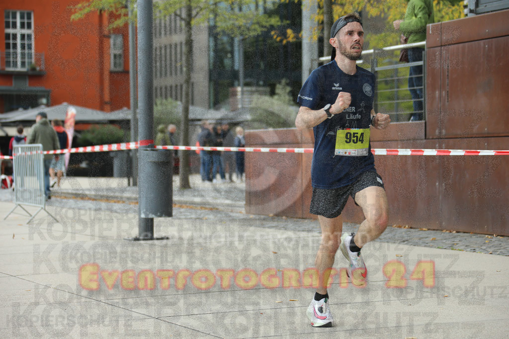 220917_1459_EX1_4561 | Sportfotografie im Rhein-Sieg Kreis, Köln, Bonn, NRW, Rheinland Pfalz, Hessen, etc. Unser Tätigkeitsfeld umfasst den Laufsport vom Volkslauf über den Marathon, Duathlon, Triathon bis zum Ultralauf wie Kölnpfad Ultra oder Schindertrail.