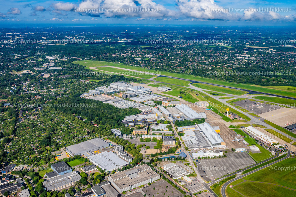 Hamburg_Fuhlsbüttel_Südliches_Flughafengewerbegebiet_ELS_0942050823 | HAMBURG 05.08.2023 Südliches Gewerbegebiet und Firmenansiedlung " Flughafen Fuhlsbüttel " in Hamburg, Deutschland. // Industrial estate and company settlement " Flughafen Fuhlsbuettel " in Hamburg, Germany. Foto: Martin Elsen