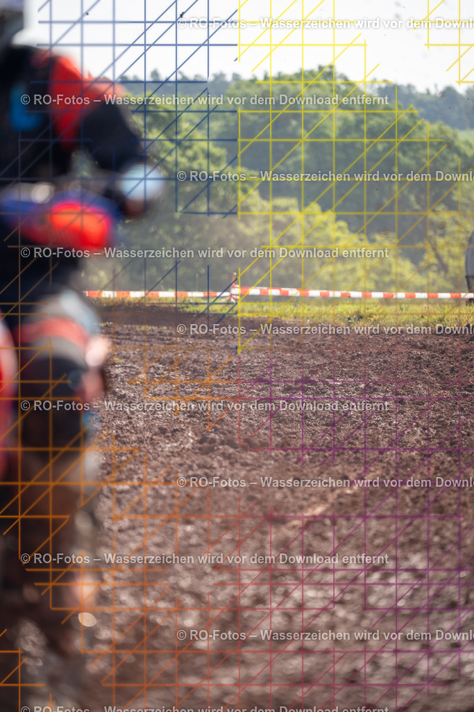 Wolfshausen 4 Lauf -603 | Sportfotografie von RO-Fotos: Motorsport, Motocross, Enduro, Laufveranstaltungen und Triathlon. Professionelle Fotos von Sportlern und Events. - Realisiert mit Pictrs.com