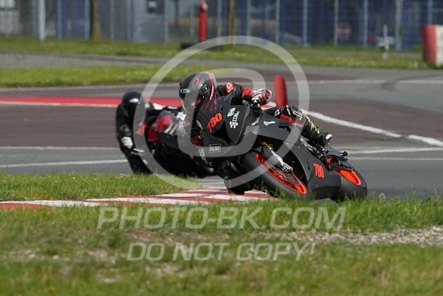 2024_06_21_PBK_18822 | Sportfotografie; SlowMotion; Video; Rennstrecke; Hafeneger; Speer; Racing; RSE; BMW; CBO; Trackday; Motorsportarena; Hockenheimring; Brno; Most; Barcelona; Valencia