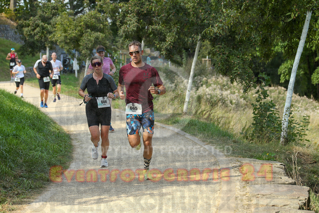 250824_1438_EX1_6974 | Sportfotografie im Rhein-Sieg Kreis, Köln, Bonn, NRW, Rheinland Pfalz, Hessen, etc. Unser Tätigkeitsfeld umfasst den Laufsport vom Volkslauf über den Marathon, Duathlon, Triathon bis zum Ultralauf wie Kölnpfad Ultra oder Schindertrail.
