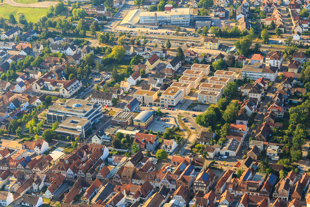 Luftbild: Im Stadtkern in Kandel im Bundesland Rheinland-Pfalz in Deutschland. Foto: IMG_109641.jpg vom 31.07.2018 durch Werner Riehm/FLY-FOTO.de