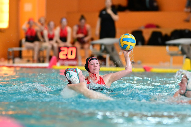 Wasserball I Juniorinnen I Saison 2024-2025 I DSV-Nachwuchscup U16 I SSV Esslingen - Eimsbütteler TV I 48879 | Der Sportfotograf. - Realisiert mit Pictrs.com