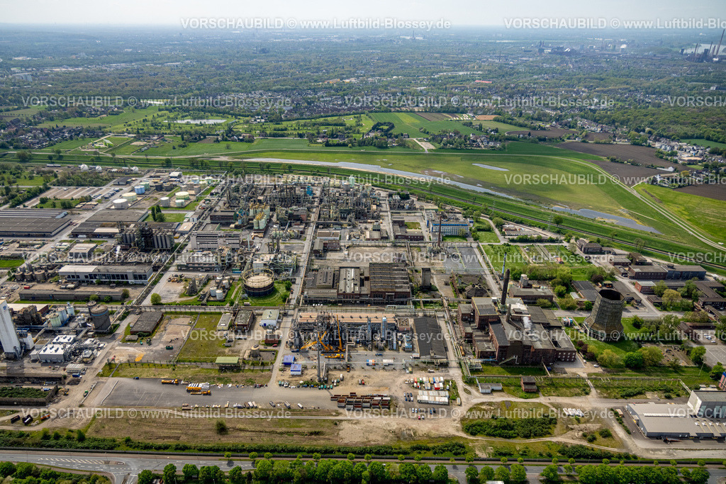 Oberhausen240401973 | Luftbild, OQ Chemicals Werk Ruhrchemie, hinten eine Überflutungsfläche, Holten, Oberhausen, Ruhrgebiet, Nordrhein-Westfalen, Deutschland