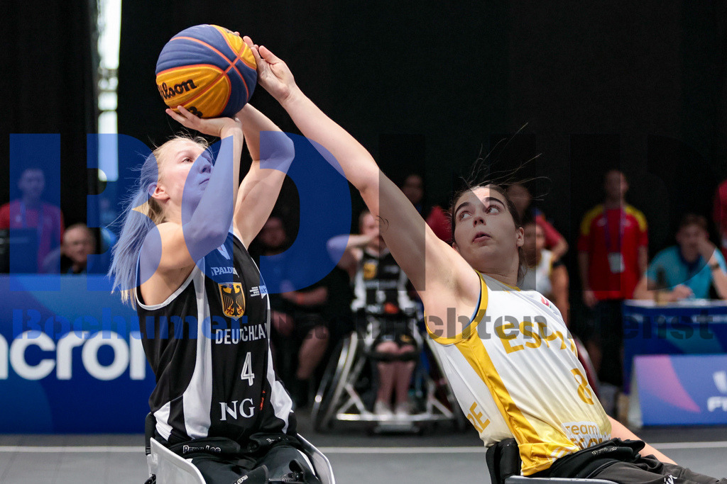 SES_RRG3x320250720-161 | bond - Realisiert mit Pictrs.com