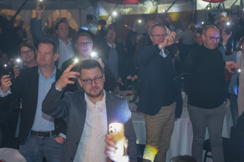 top-top.de250214-286 | Die 3. Weseler SportNacht, die große Sportgala mit Ehrungen der Weseler Sportler des Jahres 2024 findet am Freitag, den 14.02.2025 im Festzelt an der Rheinpromenade statt.Foto: Erwin Pottgiesser