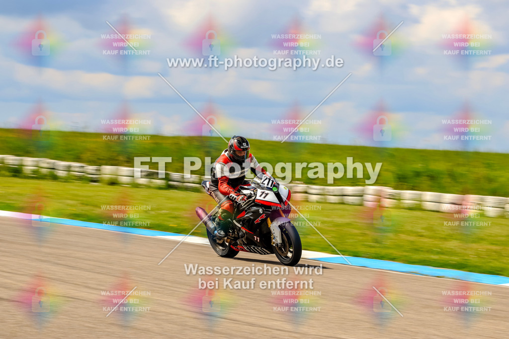 MotoTeam-0633 | Hier findet Ihr Bilder von Touristenfahrten auf der Nürburgring Nordschleife oder von anderen Veranstaltungen die ich besucht habe. Viel Spass beim Durch Schauen 