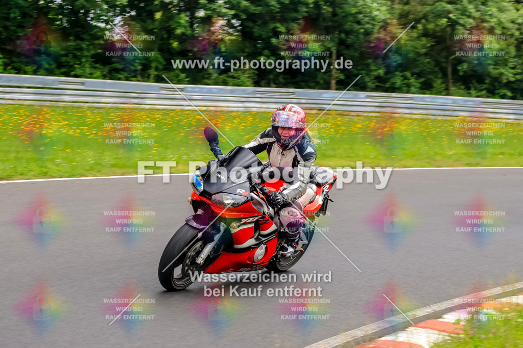 VBK-7306 | Hier findet Ihr Bilder von Touristenfahrten auf der Nürburgring Nordschleife oder von anderen Veranstaltungen die ich besucht habe. Viel Spass beim Durch Schauen 