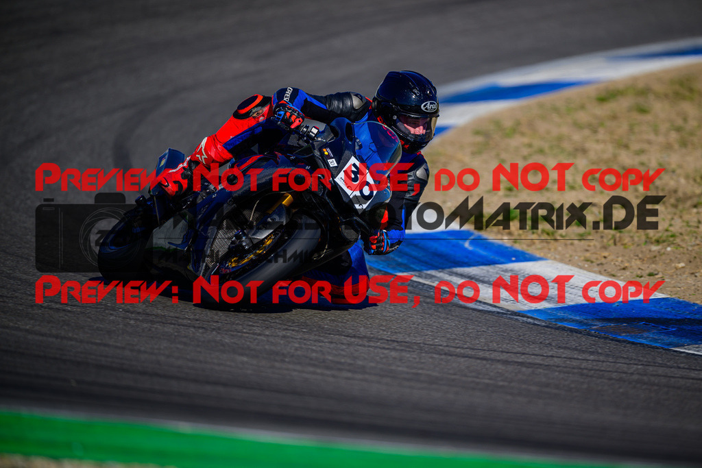 MaZZes_Fotomatrix_20250407_6007705_9482 | WEISS