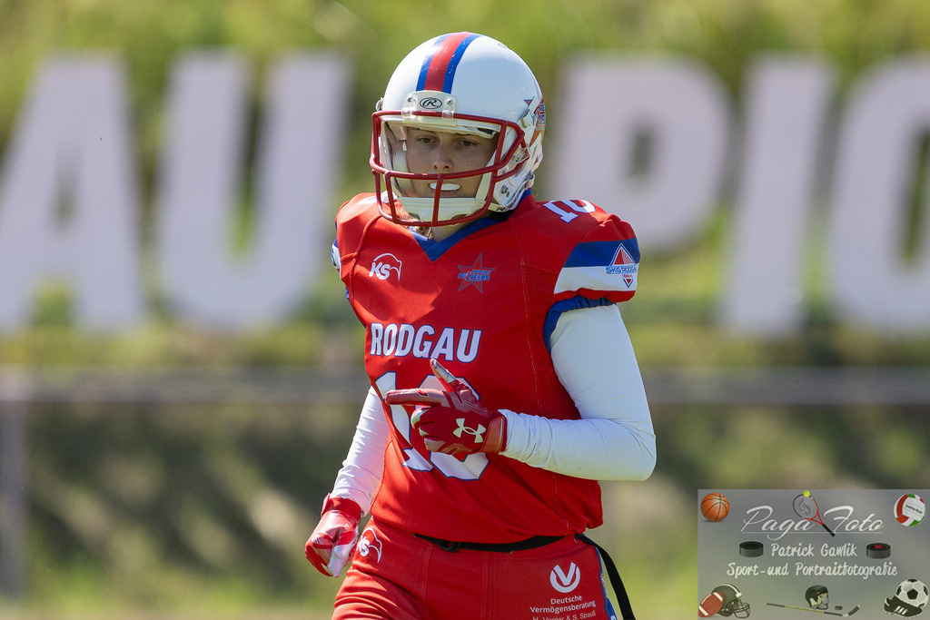 GFLW 1: German Football League Women 1: Rodgau Pioneers Ladies - Stuttgart Scorpions Sisters, 07.06.2026 | Celine Kienitz (Rodgau Pioneers Ladies #10), Freisteller, Portrait / Porträt, Rodgau Pioneers Ladies - Stuttgart Scorpions Sisters, Rodgau, Maingau-Energie-Stadion "Am Weichsee", 7.6.2026 - Realisiert mit Pictrs.com