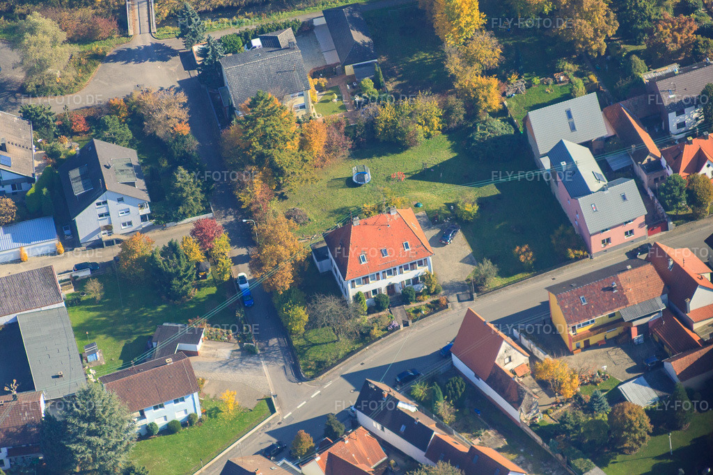 Luftbild: Friedenstr in Hagenbach im Bundesland Rheinland-Pfalz in Deutschland. Foto: IMG_35341.jpg vom 31.10.2010 durch Werner Riehm/FLY-FOTO.de