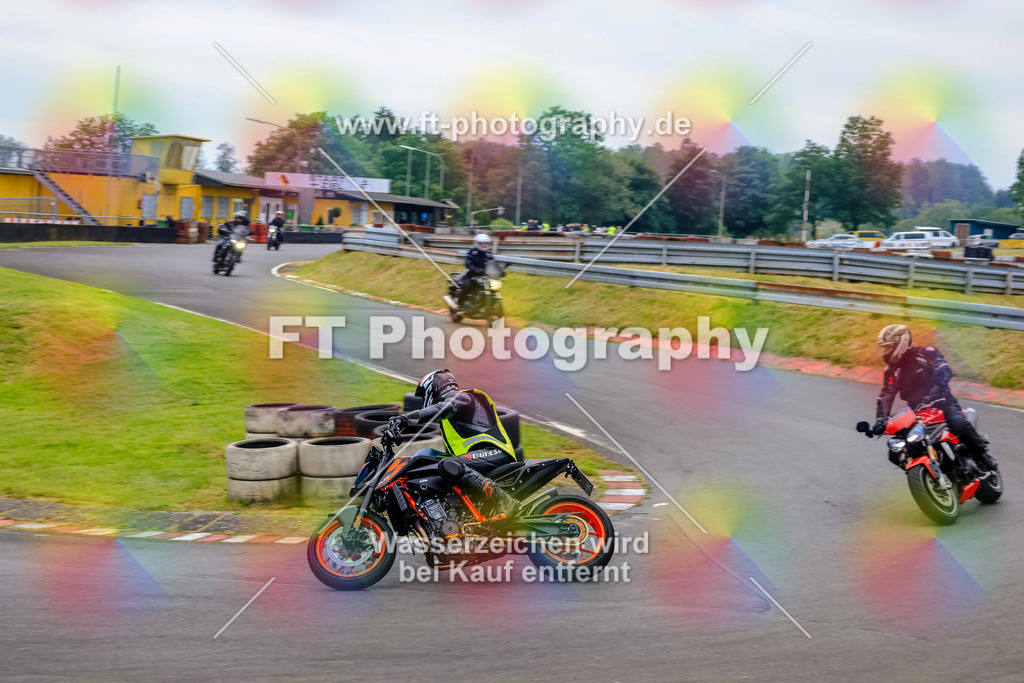OBK-5840 | Hier findet Ihr Bilder von Touristenfahrten auf der Nürburgring Nordschleife oder von anderen Veranstaltungen die ich besucht habe. Viel Spass beim Durch Schauen 