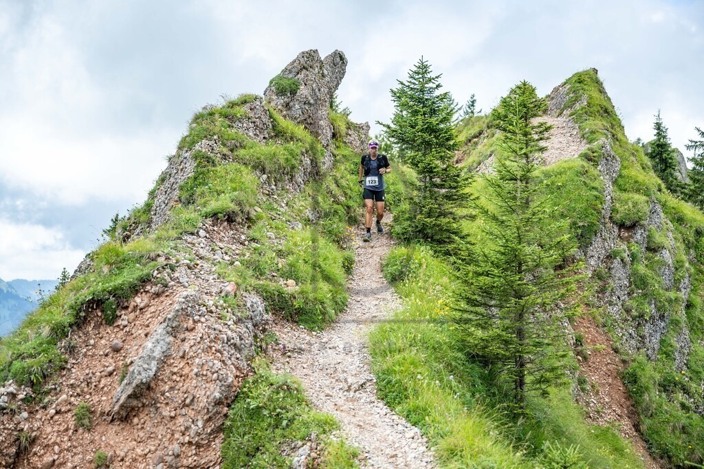 35. Gebirgsmarathon | 35. Gebirgsmarathon 2024 am 03.08.2024 in Immenstadt. Einer der anspruchsvollsten​und ältesten Bergläufe​Deutschlands im Naturpark Nagelfluhkette!(Foto: Dominik Berchtold/www.dberchtold.com)Instagram: @d_berchtold_foto 