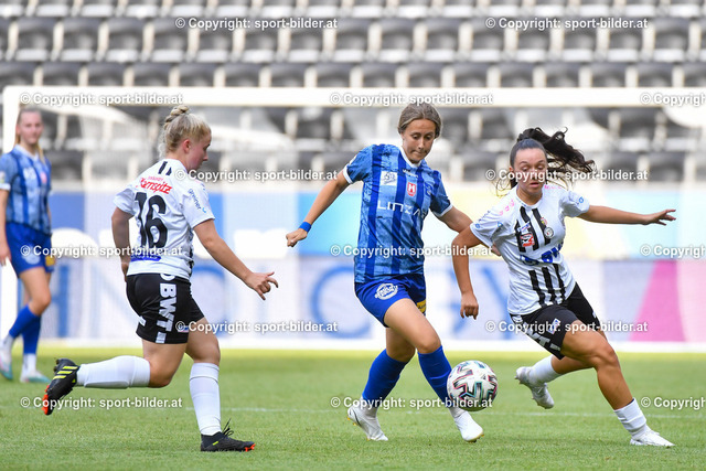 AUT, 1. Linz AG Derby, LASK Frauen vs SPG Union Kleinmuenchen/FC Blau Weiss Linz Frauen | 23.07.2023, Raiffeisen Arena Linz, AUT, 1. Linz AG Derby, LASK Frauen vs SPG Union Kleinmuenchen/FC Blau Weiss Linz Frauen, im Bild Alzbeta Nemcova (Lask), Lenka Vaneckova (Lask) vs Tabea Aitenbichler (SPG KLM/BW Linz)



// 1. Linz AG Derby, LASK Women vs SPG Union Kleinmuenchen/FC Blau Weiss Linz Women in Linz, Austria on 2023/07/23
